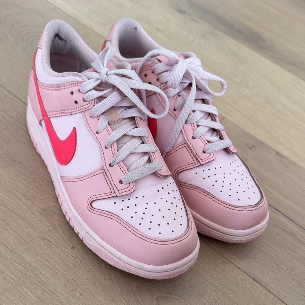 Nike Dunk Low Triple Pink (GS)
Style ID: DH9765-600